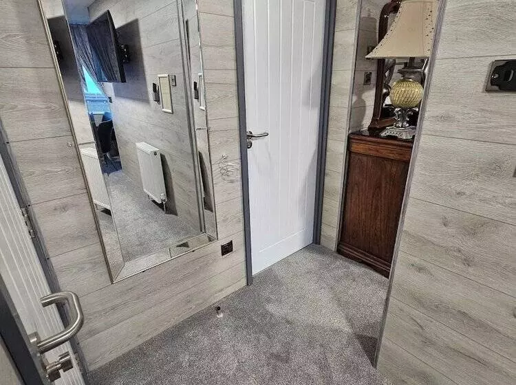 Majatalo Kings Boutique