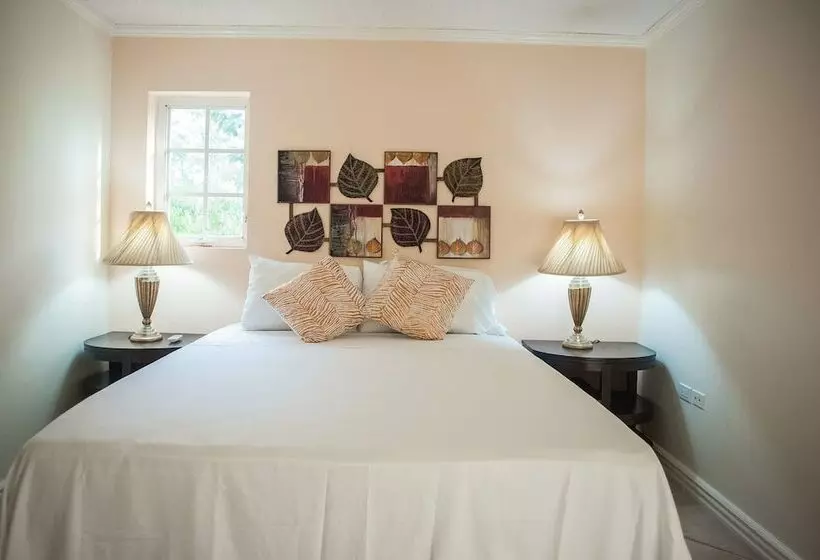 Seawind On The Bay   Apartments