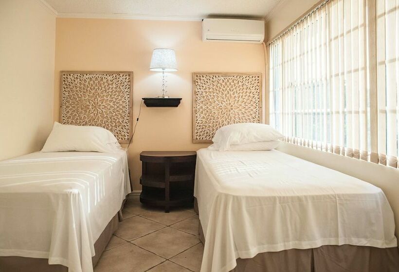 Seawind On The Bay Apartments