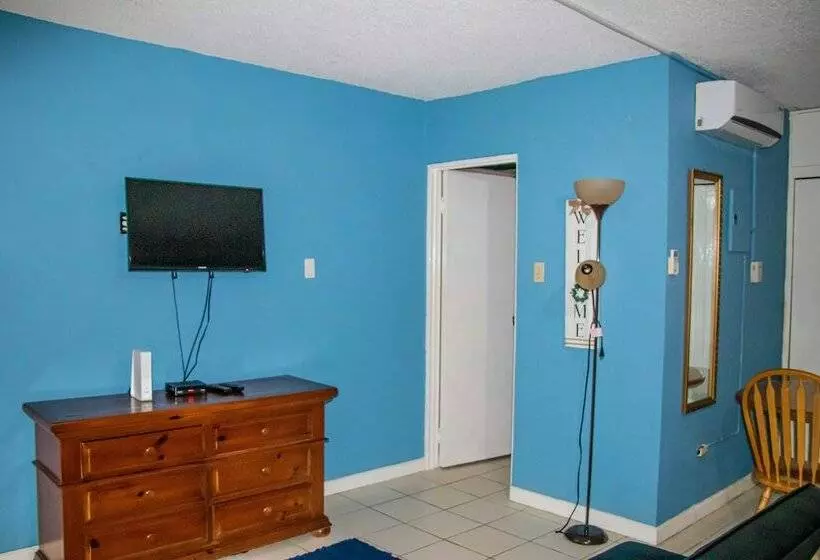 Seawind On The Bay   Apartments