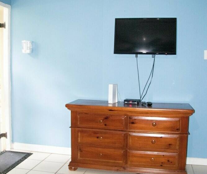 Seawind On The Bay Apartments