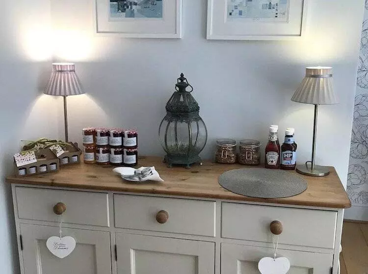 The Glastonbury Townhouse B&b