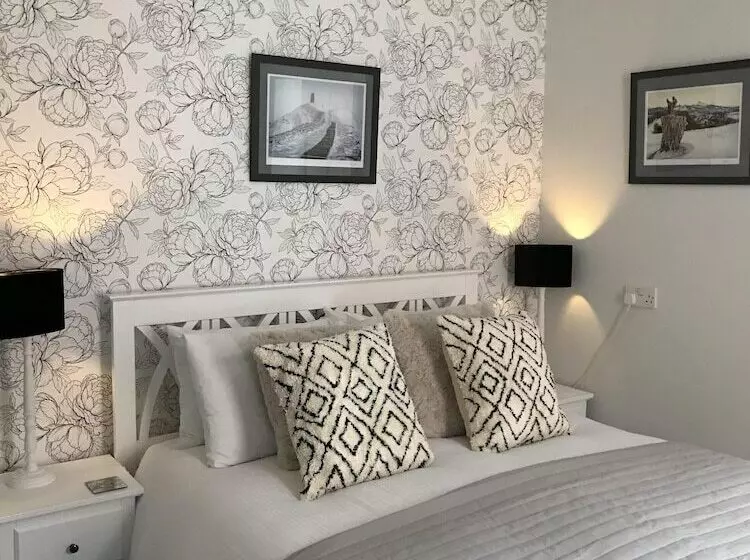 The Glastonbury Townhouse B&b