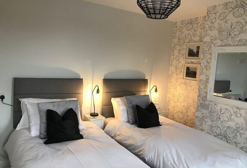 The Glastonbury Townhouse B&b