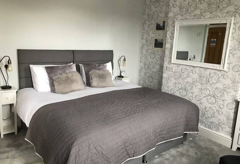 The Glastonbury Townhouse B&b