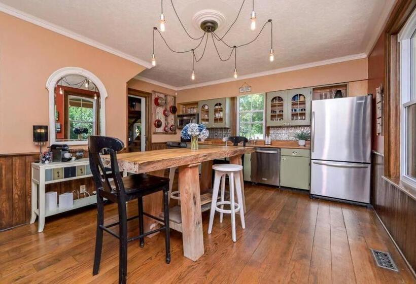 Bed and Breakfast Master Bedroom In A 150 Year Old Victorian House