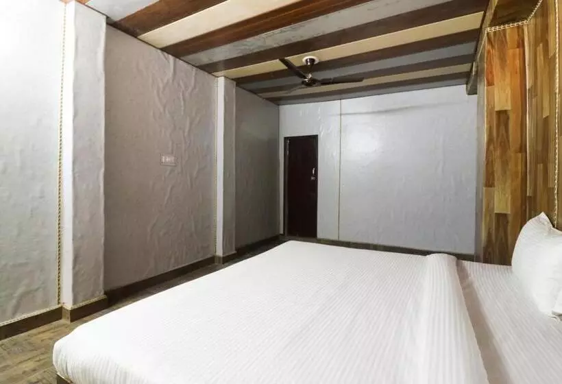 هتل Spot On Atithi Guest House