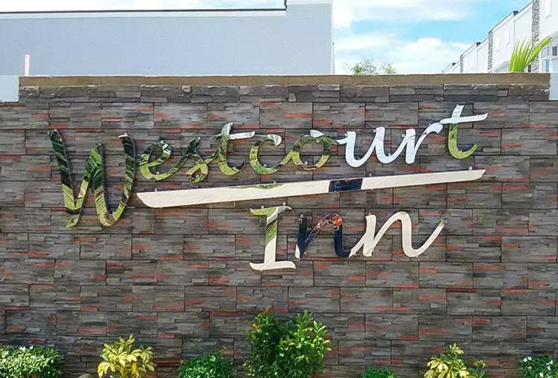 ホテル Westcourt Inn Ilocos Sur