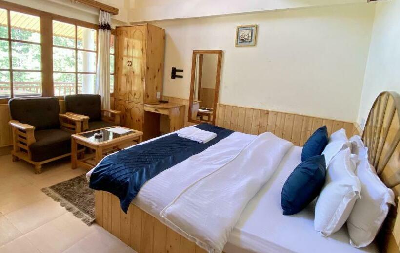 膳宿费 Purnima  Mountain & River View