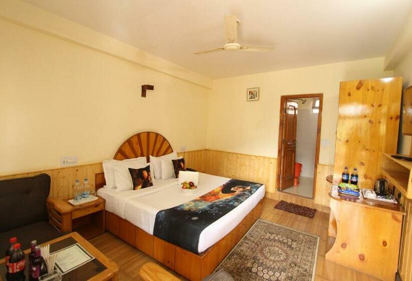 膳宿费 Purnima  Mountain & River View