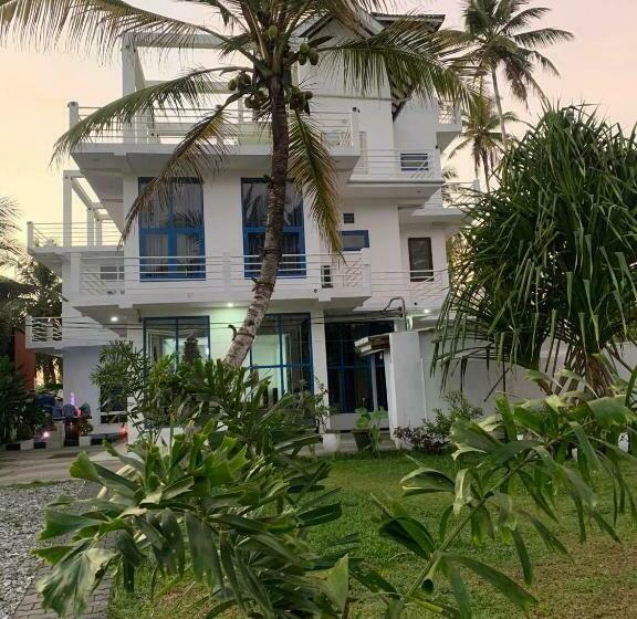 Pensione Surf Sri Lanka Guest House