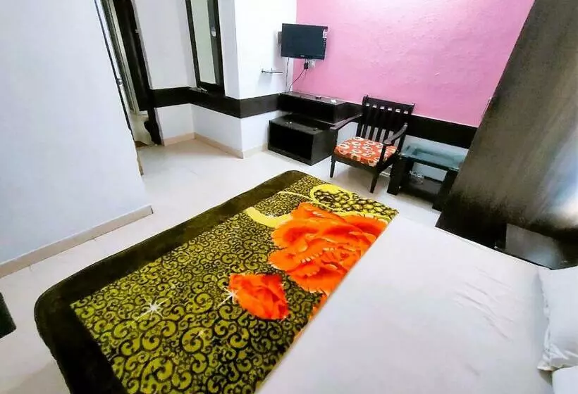 ホテル Staymaker Chakra Nayan Tara Sonu Inn