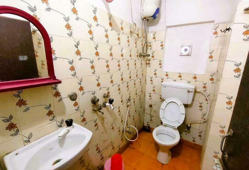 Hotel Staymaker Chakra Nayan Tara Sonu Inn