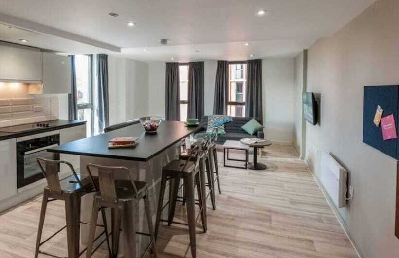 Pensão Modern Rooms In Coventry