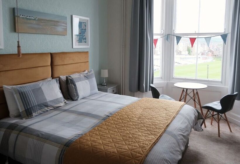 Bed and Breakfast Ainsley Court Guest House