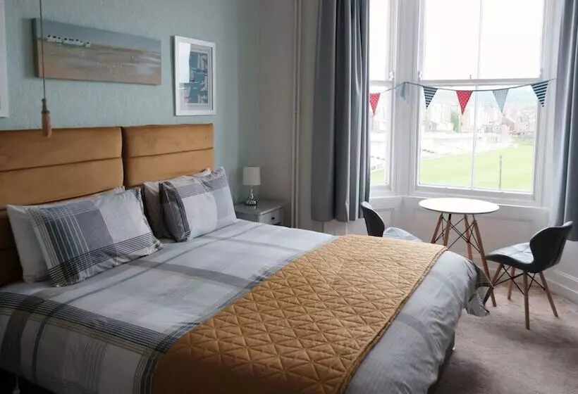 Bed and Breakfast Ainsley Court Guest House