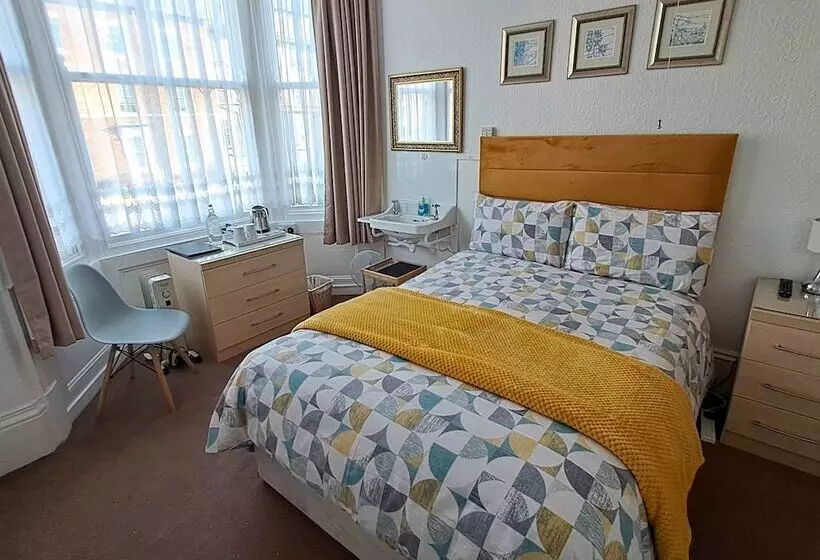 Bed and Breakfast Ainsley Court Guest House