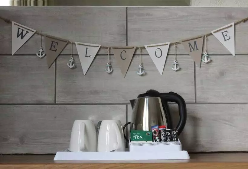 Bed and Breakfast Ainsley Court Guest House