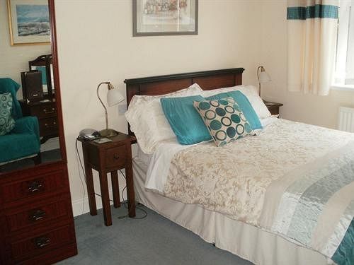 Bed and Breakfast Holm Oaks