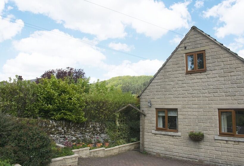 צימר Innisfree Cottage