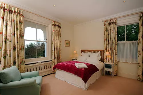 住宿加早餐 Mimosa Lodge