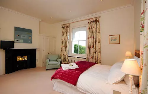 住宿加早餐 Mimosa Lodge