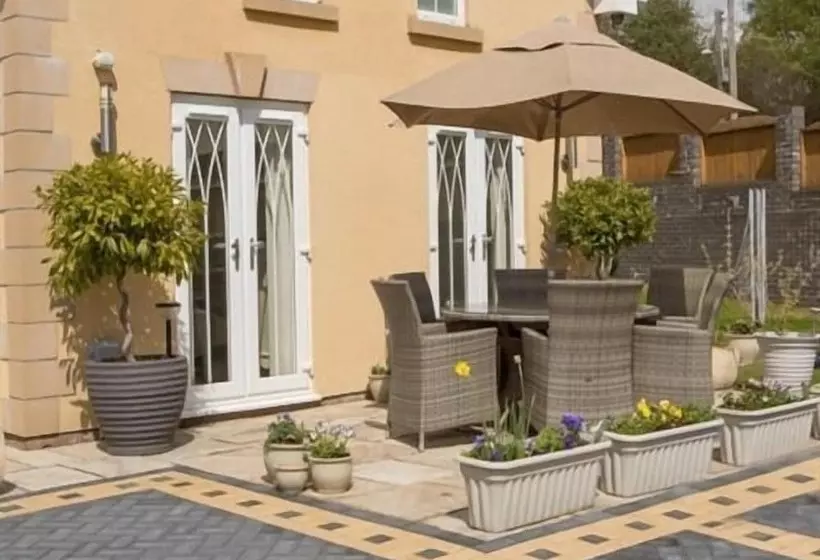 Bed and Breakfast Queen Bee & B