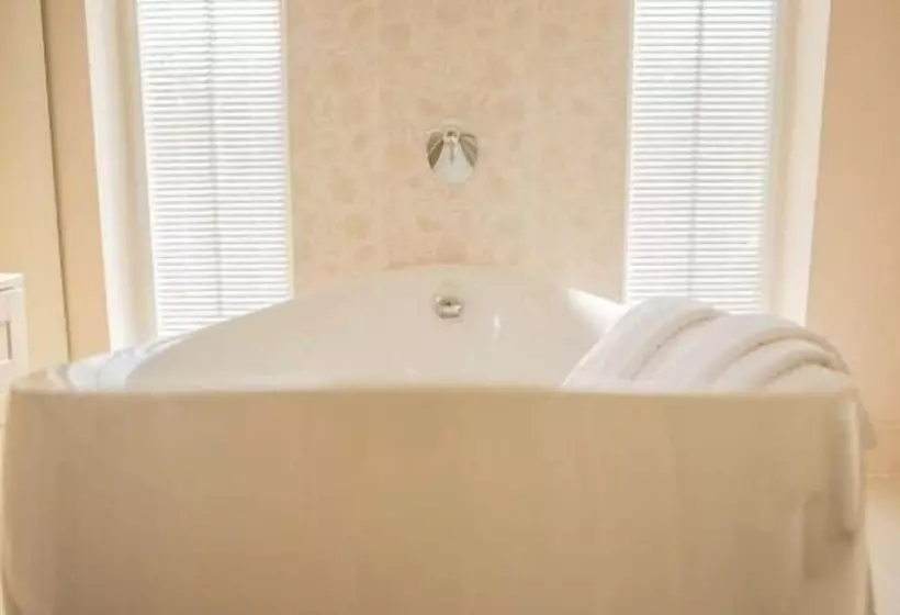 Bed and Breakfast Queen Bee & B