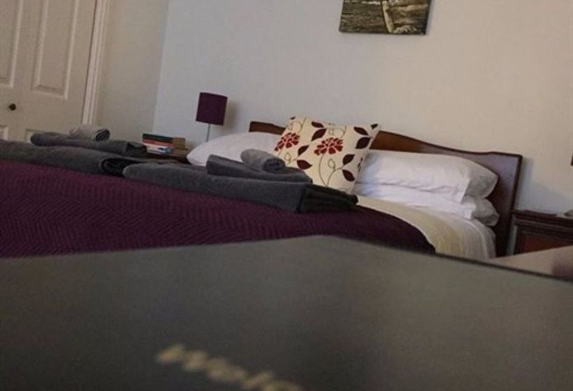 مبيت وإفطار The Farm House Guest House