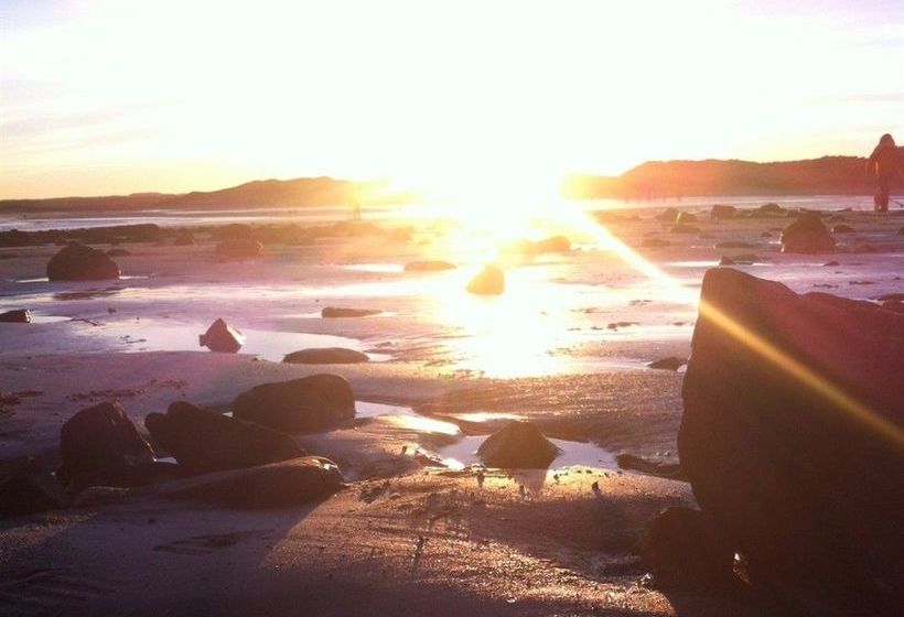 مبيت وإفطار The Farm House Guest House