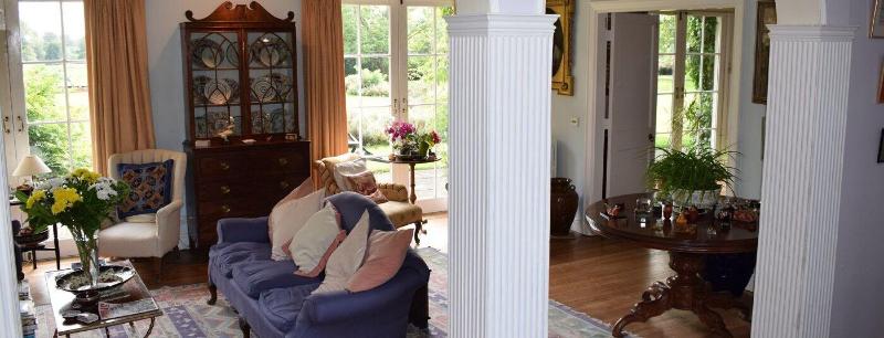 민박 Thornham Hall