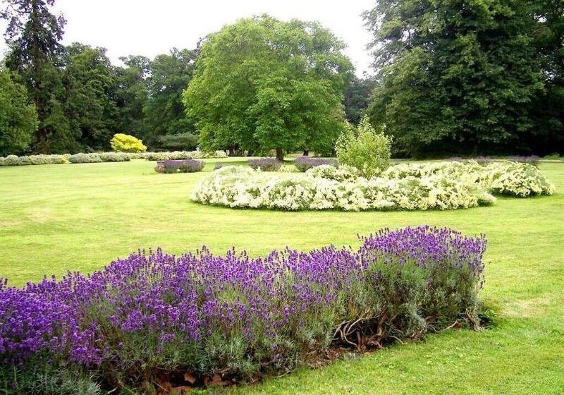 민박 Thornham Hall