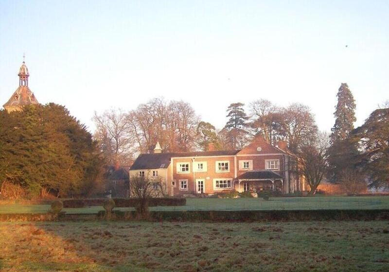 민박 Thornham Hall