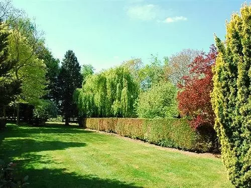 مبيت وإفطار West Lodge At Porters End