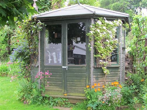 Celyn Villa Bed And Breakfast