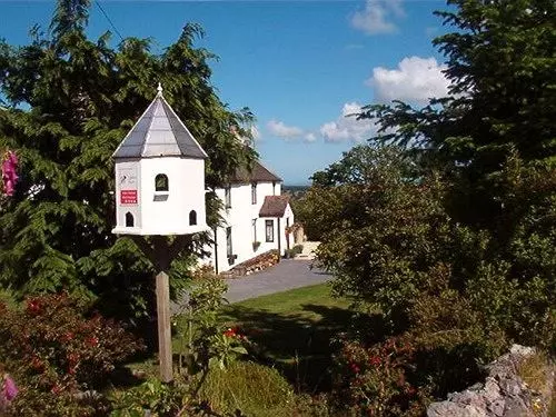 Celyn Villa Bed And Breakfast