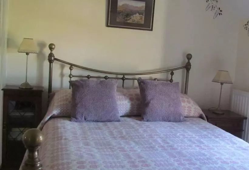 Celyn Villa Bed And Breakfast