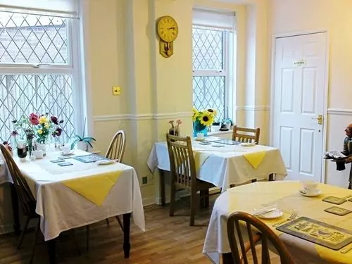 مبيت وإفطار Crestwell House