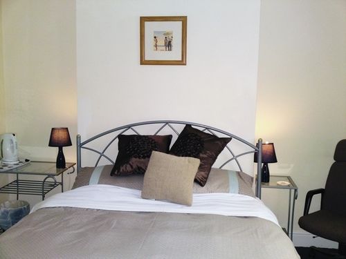 مبيت وإفطار Crestwell House