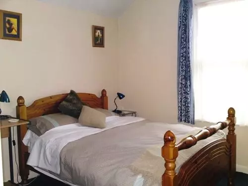 مبيت وإفطار Crestwell House