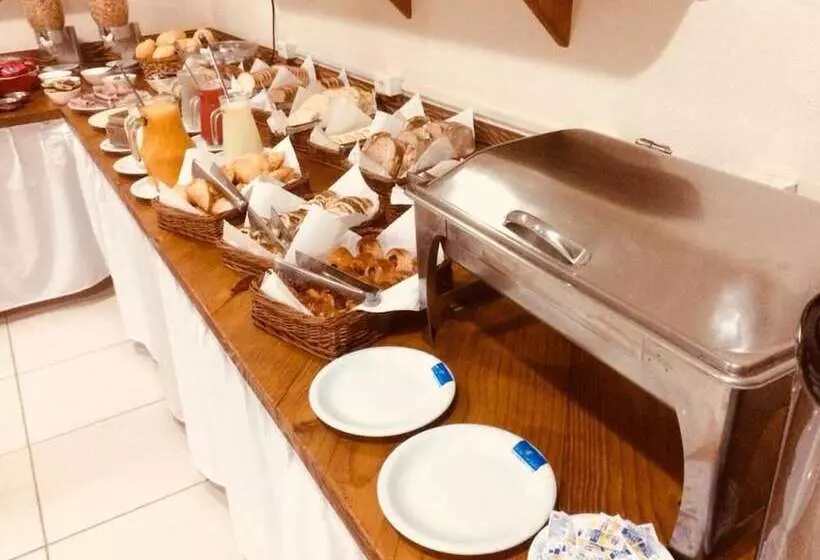 ホテル Dom Thomaz