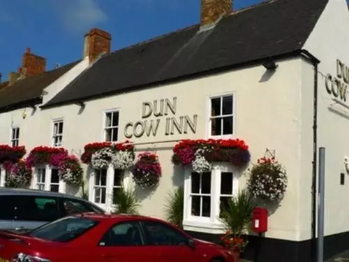 Hotel Dun Cow Inn