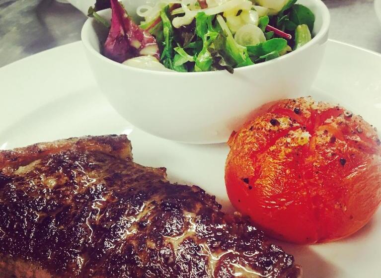 Отель Halfway House Inn