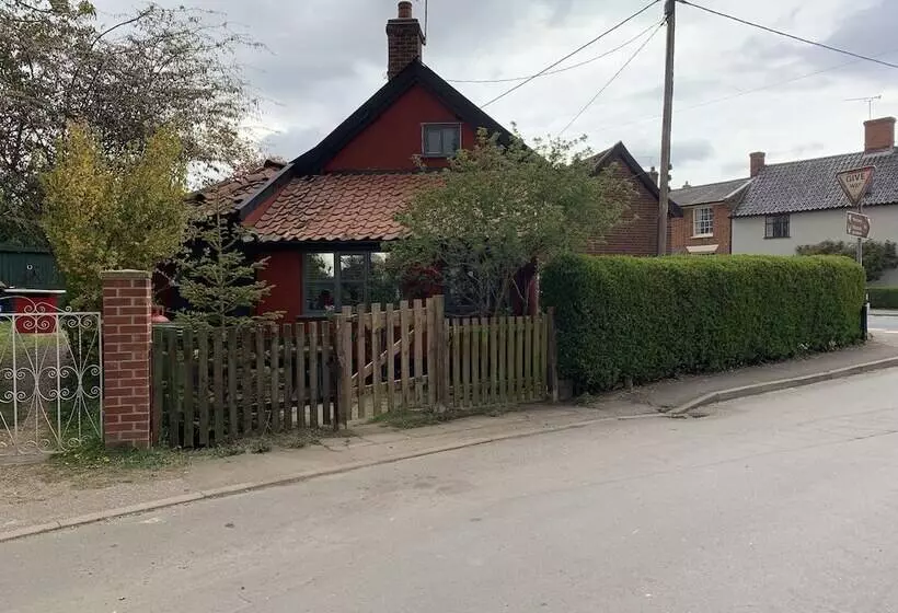 בית מלון כפרי Myrtle Cottage