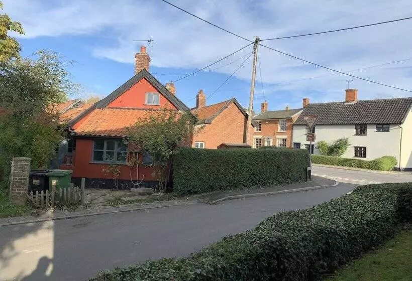 בית מלון כפרי Myrtle Cottage