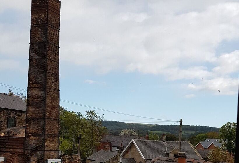 בית מלון כפרי The Bowes