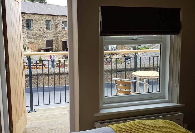 בית מלון כפרי The Bowes