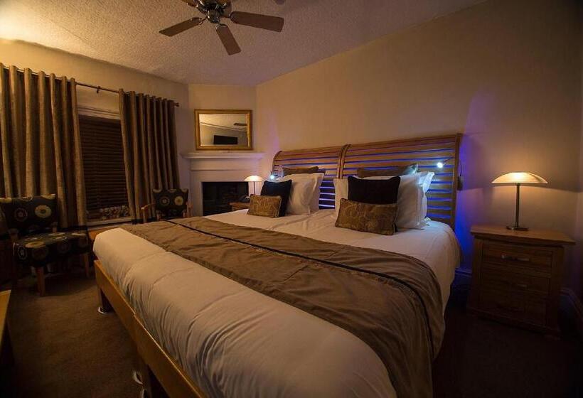 هتل The Frenchgate Restaurant &