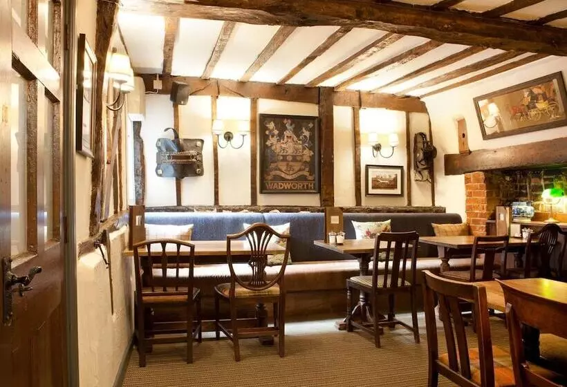 Hotelli The Green Dragon