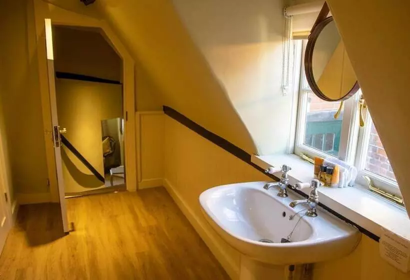 Hotelli The Green Dragon